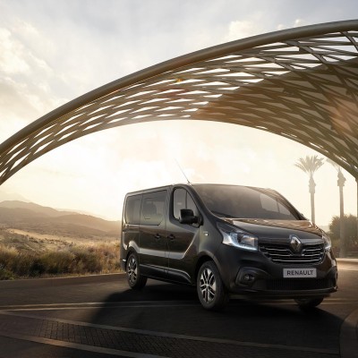 Διαθέσιμο στην Ελλάδα το 9θέσιο βαν της Renault (τιμές)