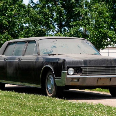 Δημοπρατήθηκε ξεχασμένη λιμουζίνα του Elvis Presley