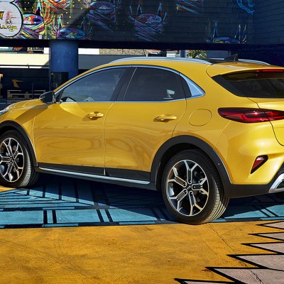 NEO KIA XCEED. 3 πρόσωπα - 1 αυτοκίνητο!