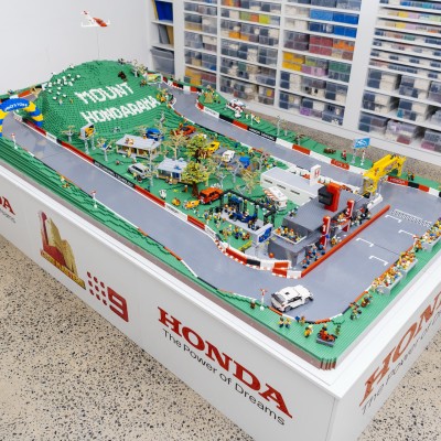Πόσα τουβλάκια Lego χρειάστηκαν για το Mount Panorama της Honda [Video]