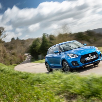 Δοκιμή: Suzuki Swift Sport Hybrid - Looking Forward