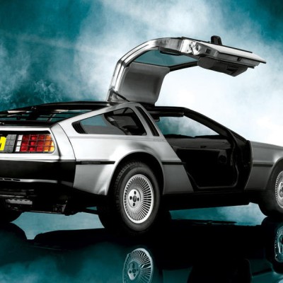 Movie Car: DeLorean DMC-12 - Back to the Future (Video)