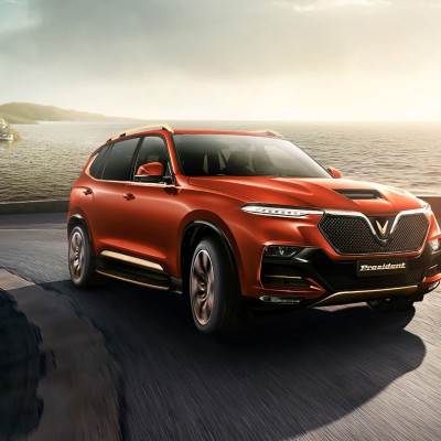 Ένα SUV που πιάνει τα 300 km/h, για την αγορά του Βιετνάμ!