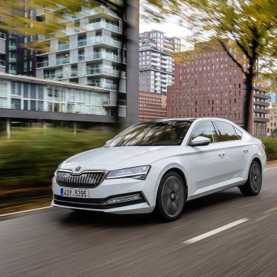 Δοκιμή: Skoda Superb iV - ΥΠΕΡΟΧΗ