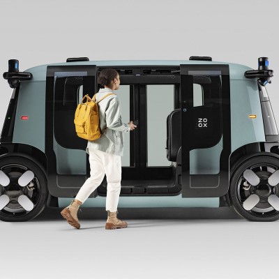 Θα έμπαινες σε λεωφορείο που δεν έχει τιμόνι και οδηγό; (+video)