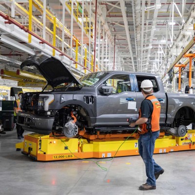 Για ποιο ηλεκτρικό αυτοκίνητο οι προπαραγγελίες έχουν φθάσει τις 200.000;