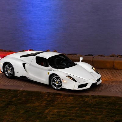Η μοναδική λευκή Ferrari Enzo βγαίνει σε δημοπρασία - Ποιος θα την πάρει