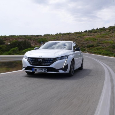 Δοκιμή – Peugeot 308 Hybrid 180 PS e-EAT8: Straight flush!