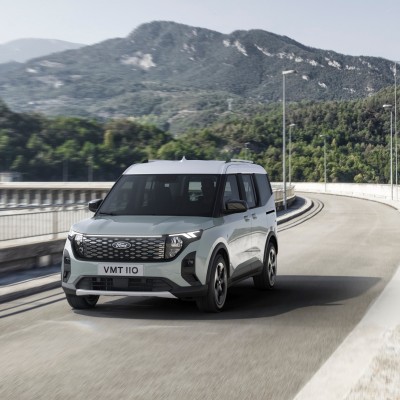 Νέο Ford e-Tourneo Courier: Ένα προσιτό ηλεκτρικό οικογενειακό