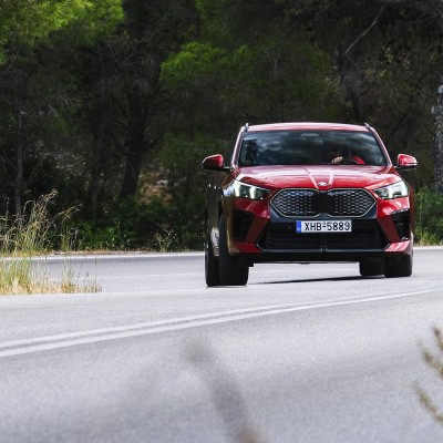 Δοκιμή BMW iX2 xDrive30 313 PS: Fashion icon