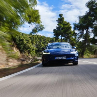 Δοκιμή Tesla Model 3 Performance - Λύκος με μανδύα προβάτου