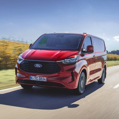 Ford Transit Custom: Το van με τις τεράστιες δυνατότητες, τώρα με μηνιαίο μίσθωμα από 378€!