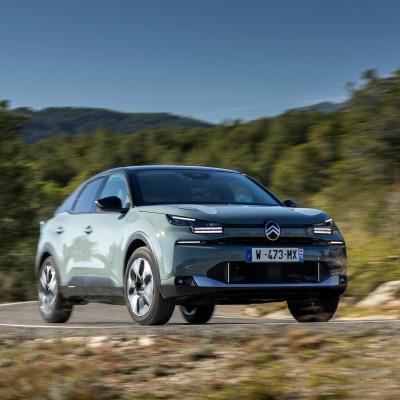 Στην Ελλάδα τα νέα Citroen C4 και C4 X – Τιμές