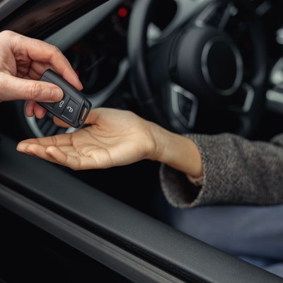 Καινούργια αυτοκίνητα: Οι κρυφές χρεώσεις πριν πάρεις το κλειδί