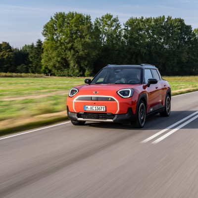 Δοκιμή MINI Aceman SE: Ο γεφυροποιός