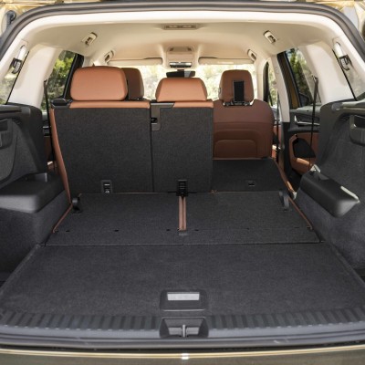 Το καλύτερο Skoda - Έχει τεράστιο χώρο αποσκευών και καίει 5,4lt στα 100 km!