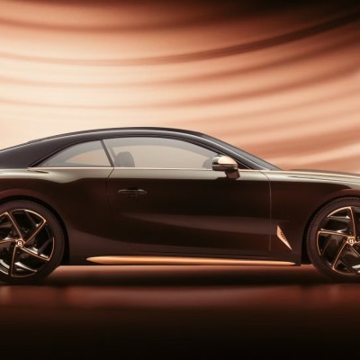 Το αυτοκίνητο των 2,1 εκατ. που ξεπούλησε σε μια ημέρα - Ντυμένο με rose gold!