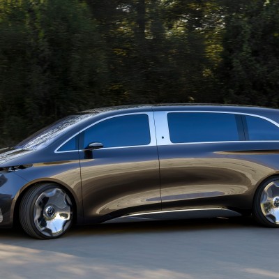 Mercedes-Benz Vision V: Το μέλλον στα van με τηλεόραση 65’’ για τους πίσω επιβάτες!