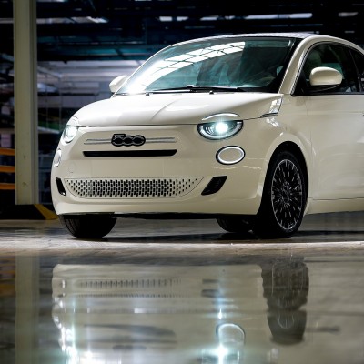 Το υβριδικό FIAT 500 επιστρέφει - Αυτή είναι η πρώτη  τιμή!