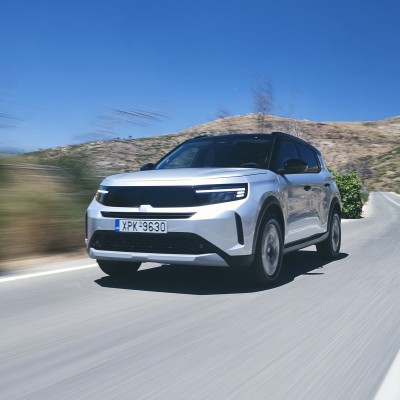 Δοκιμή Opel Frontera 1.2 PureTech 145 PS Hybrid: C-SUV σε προδιαγραφές, B-SUV σε τιμή