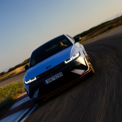 GOELECTRIC: Tα EV που… «ηλεκτρίζουν» τις αισθήσεις!