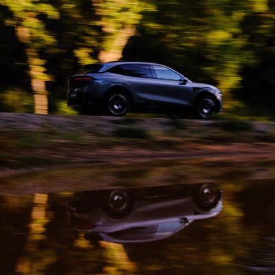 Δοκιμή Zeekr 7X Long Range RWD 421 PS: Με το δεξί