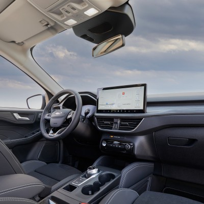 Υβριδικό SUV με 180 ίππους και κατανάλωση 5,3 lt/100 km – Με όφελος 2.500 ευρώ!