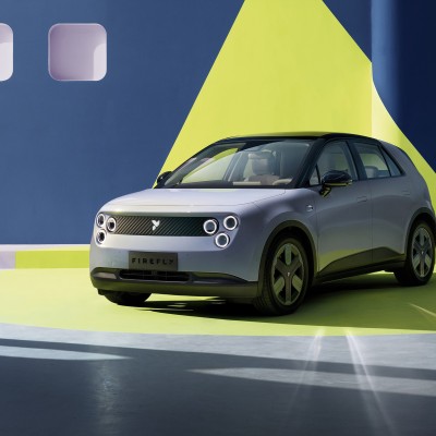 ΝΙΟ firefly: Οι 4 λόγοι που είναι το ιδανικό ηλεκτρικό!