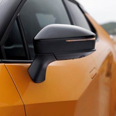 Το τετρακίνητο Toyota των 196 ίππων που καίει 5,0 lt και δεν πληρώνει τέλη κυκλοφορίας!