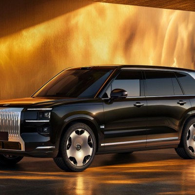 Η Rolls-Royce των Κινέζων σπάει ταμεία - Το πρώτο luxury SUV με 50.000 παραγγελίες