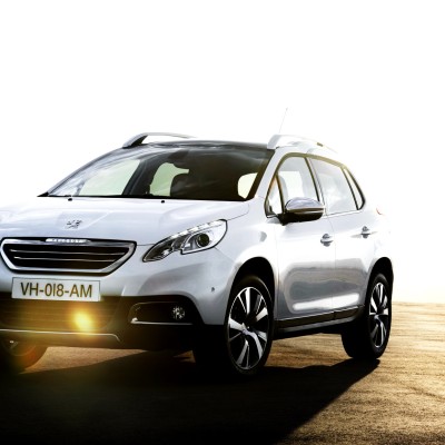 Peugeot 2008 HYbrid Air στη Γενεύη