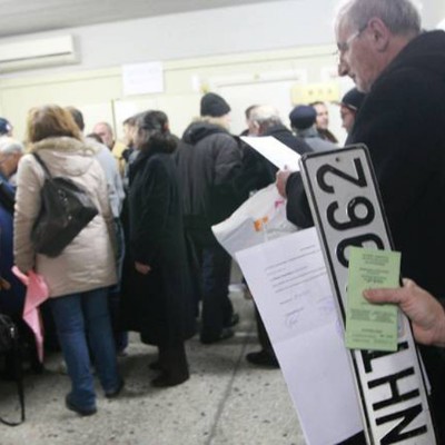 Έρχονται τα «τέλη με το μήνα»