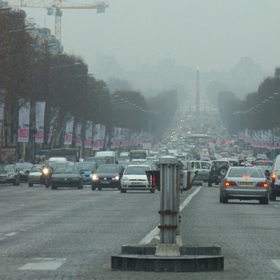 Οι Γάλλοι εξορίζουν τα παλιά αυτοκίνητα