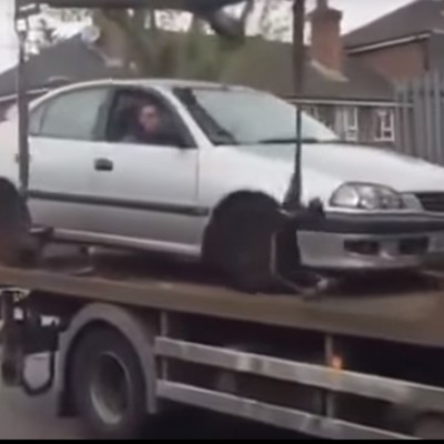 Η χειρότερη «απόδραση» από γερανό (video)