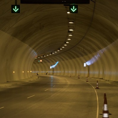 Εγκαινιάστηκε η Ε.Ο. στα Τέμπη με τις τρεις σήραγγες