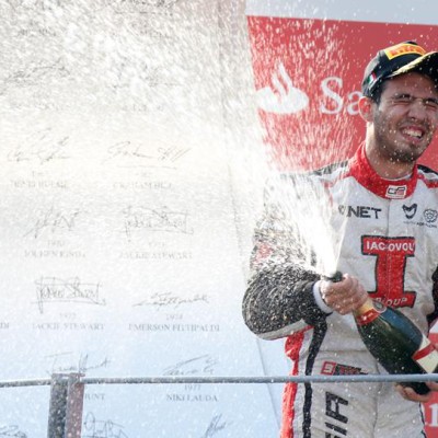 Ο Ευτύχιος Έλληνας στο GoCar