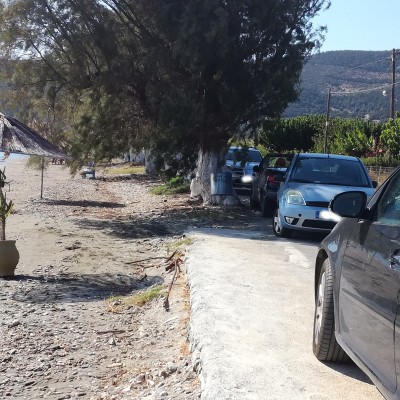 Άνοιγαν αυτοκίνητα λουόμενων στη Χαλκιδική