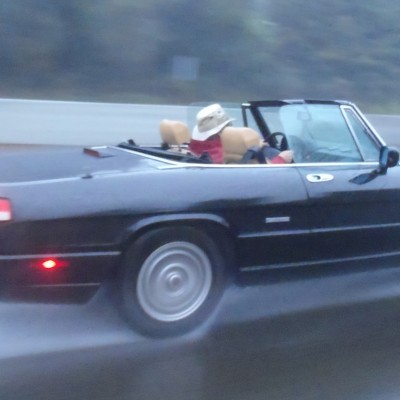 10 cabrio που τους έπιασε η βροχή (pics)