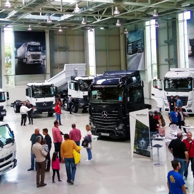 Πρωταγωνιστές τα επαγγελματικά της Mercedes-Benz