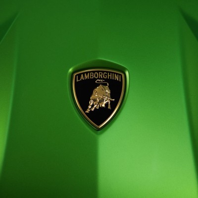 Λίγο πριν την αποκάλυψη της σκληροπυρηνικής Aventador