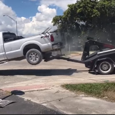 Μάχη με έναν… γερανό! (video)