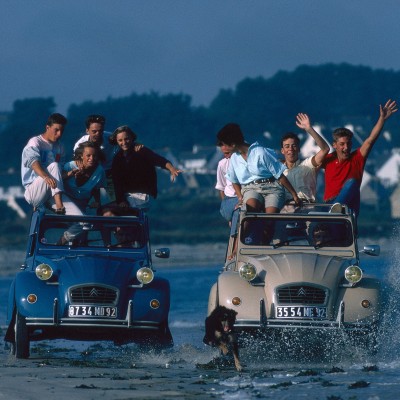 Ατέλειωτες ώρες διασκέδασης χαρίζει ακόμα το Citroen 2 CV