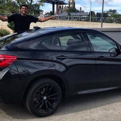 Νέα BMW για τον Γιάννη Αντετοκούνμπο