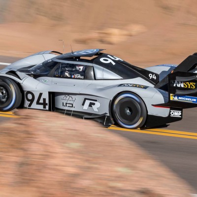 H Peugeot «την λέει» στη Volkswagen για το ρεκόρ της