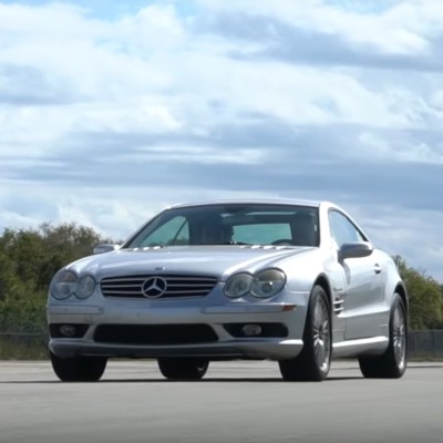 14χρονη Mercedes SL 55 AMG “βρυχάται” στα 315 km/h (video)