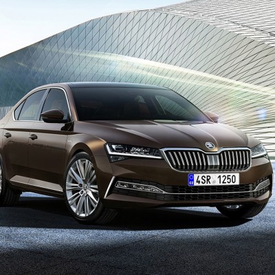 Έτοιμο το πρώτο ανανεωμένο, τρίτης γενιάς Skoda Superb!