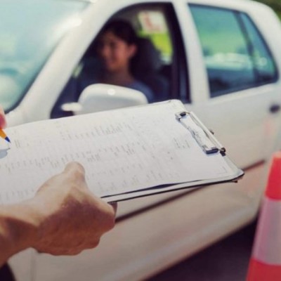 Συνελήφθησαν 9 άτομα για παράνομη έκδοση αδειών οδήγησης