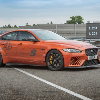 Το αγρίμι της Jaguar στο Nurburgring: Ρεκόρ στο ρεκόρ (vid)