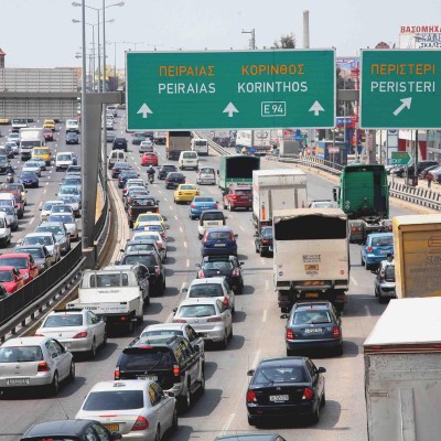 Αδιανόητος ο αριθμός αυτοκινήτων στην κόλαση του Κηφισού