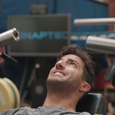 Ο Daniel Ricardo μένει στο σπίτι